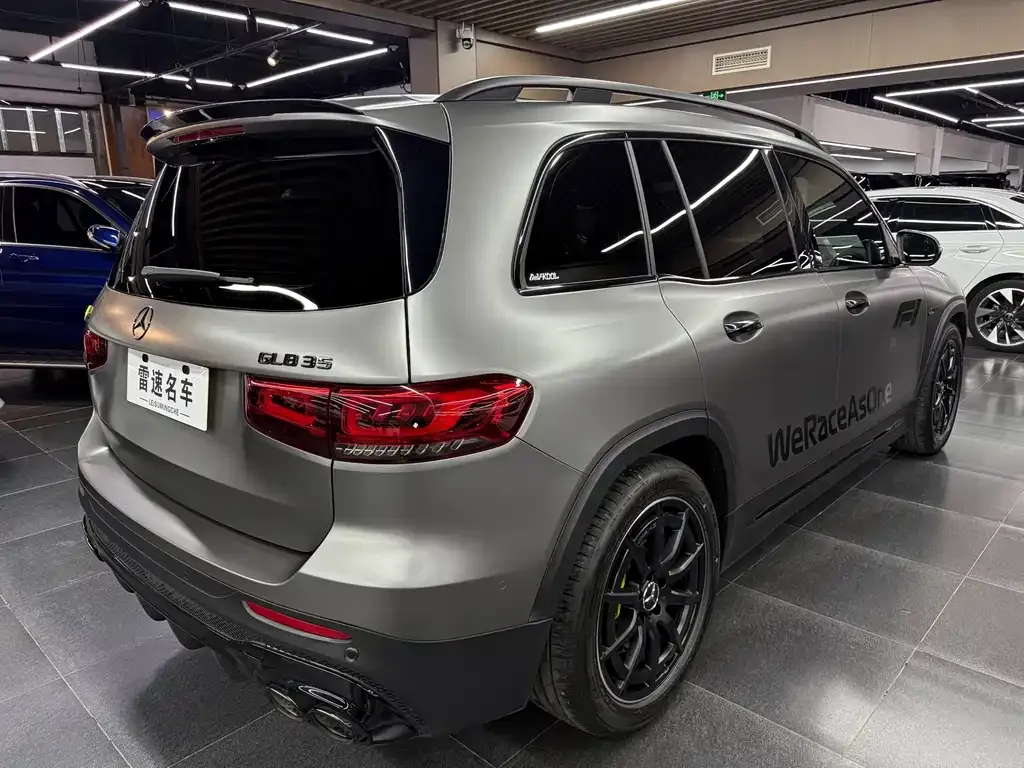 Mercedes-Benz GLB AMG — фото 3