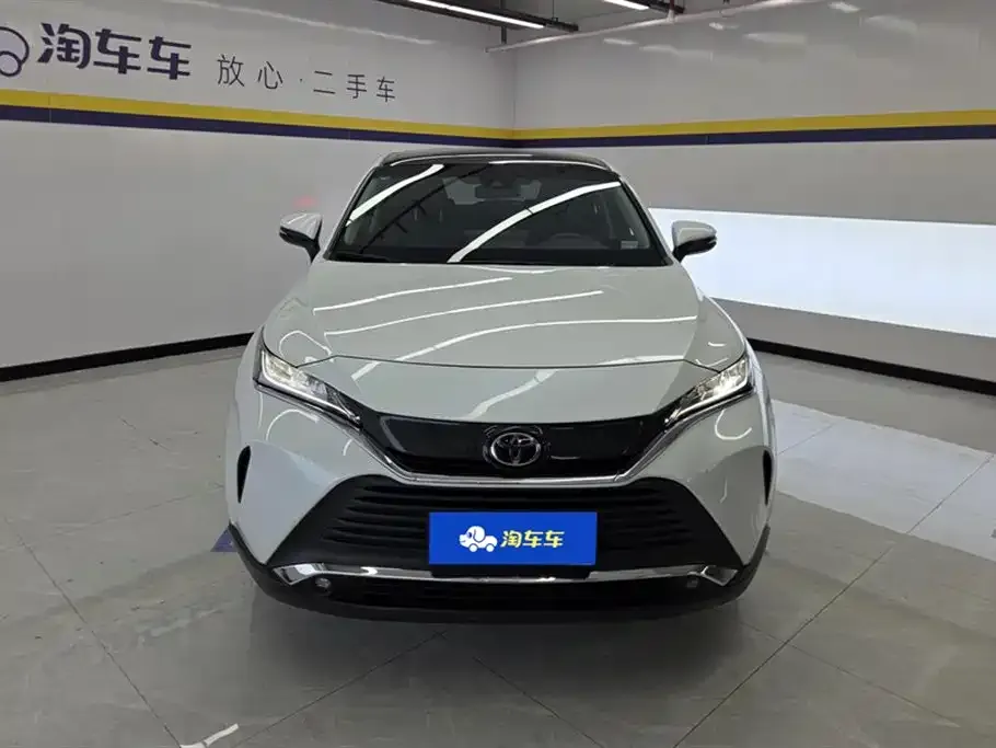 Toyota Harrier — фото 4
