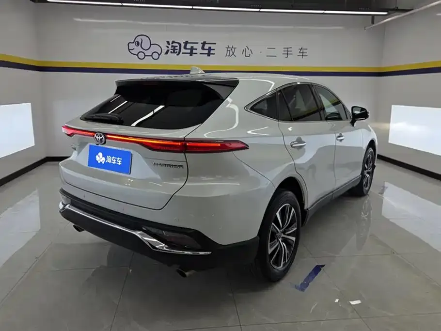 Toyota Harrier — фото 7