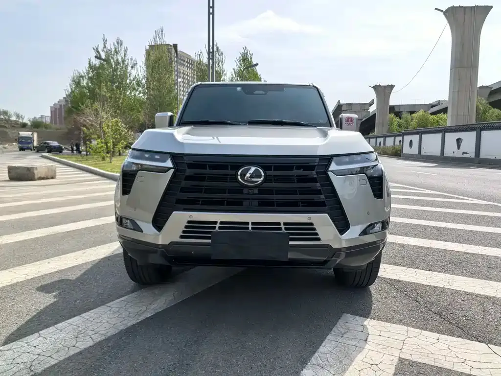 Lexus GX — фото 9