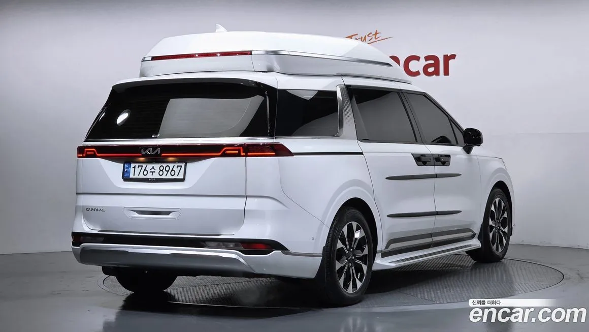 Kia Carnival — фото 10