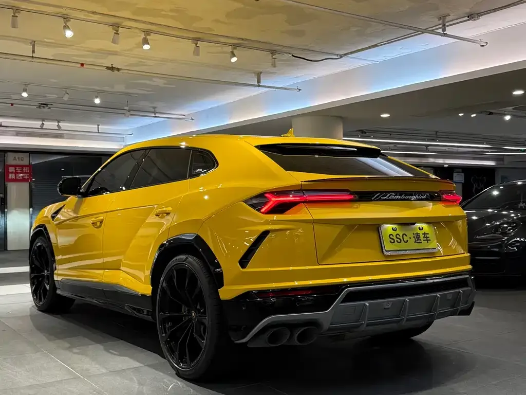Lamborghini Urus — фото 5