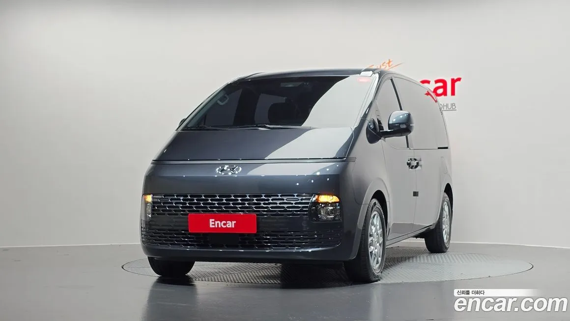Hyundai Staria — фото 3