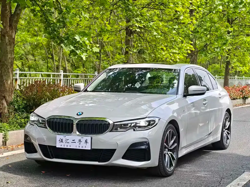 BMW 3 Series — фото 1