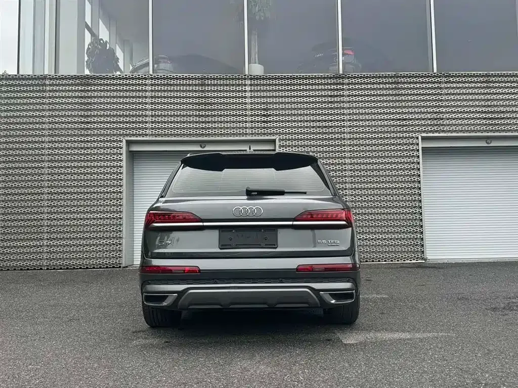 Audi Q7 — фото 7