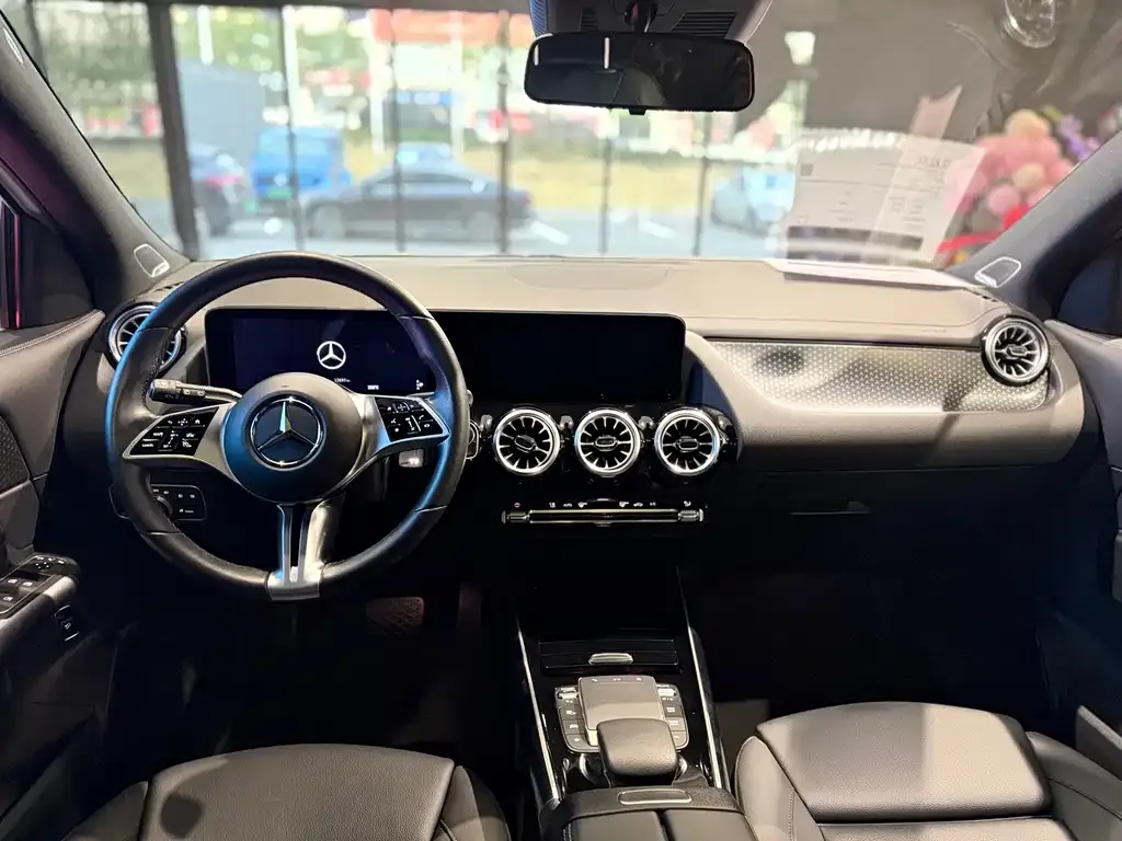 Mercedes-Benz GLA — фото 5
