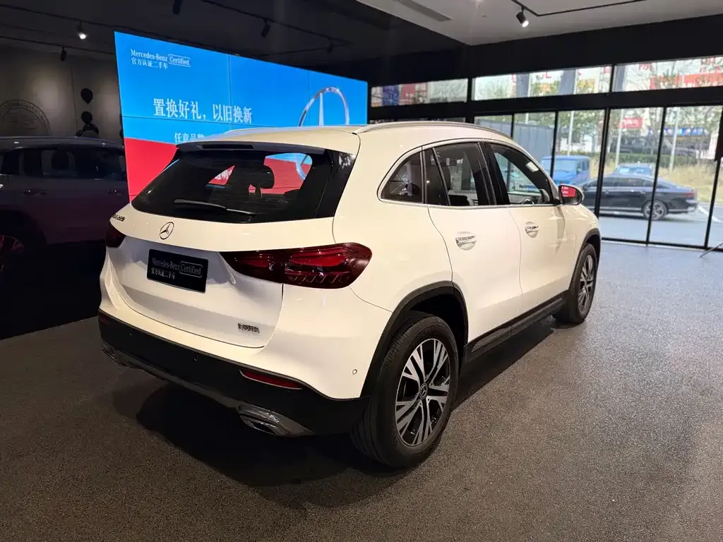 Mercedes-Benz GLA — фото 8