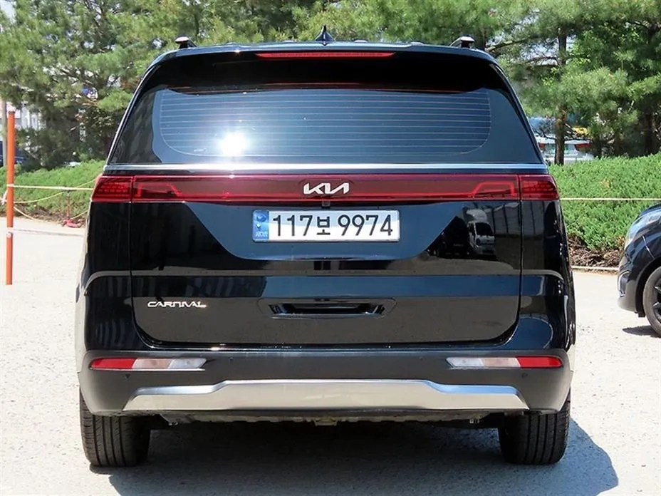 Kia Carnival — фото 2