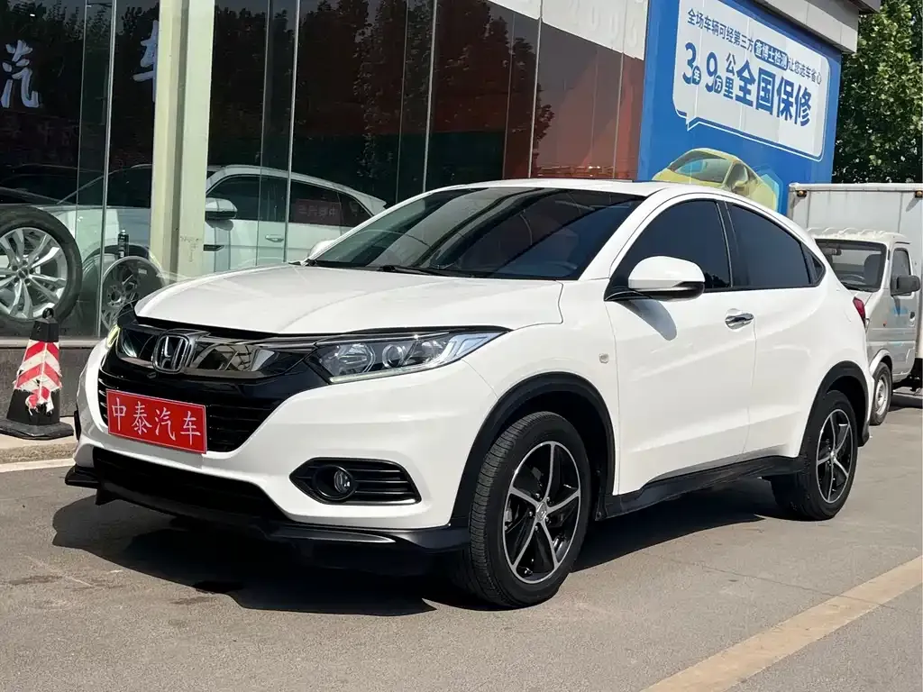 Honda Vezel — фото 1