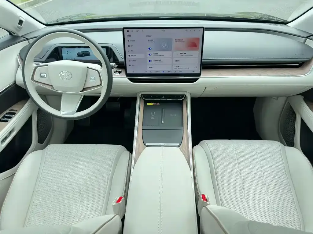 Toyota Platinum 7 — фото 3