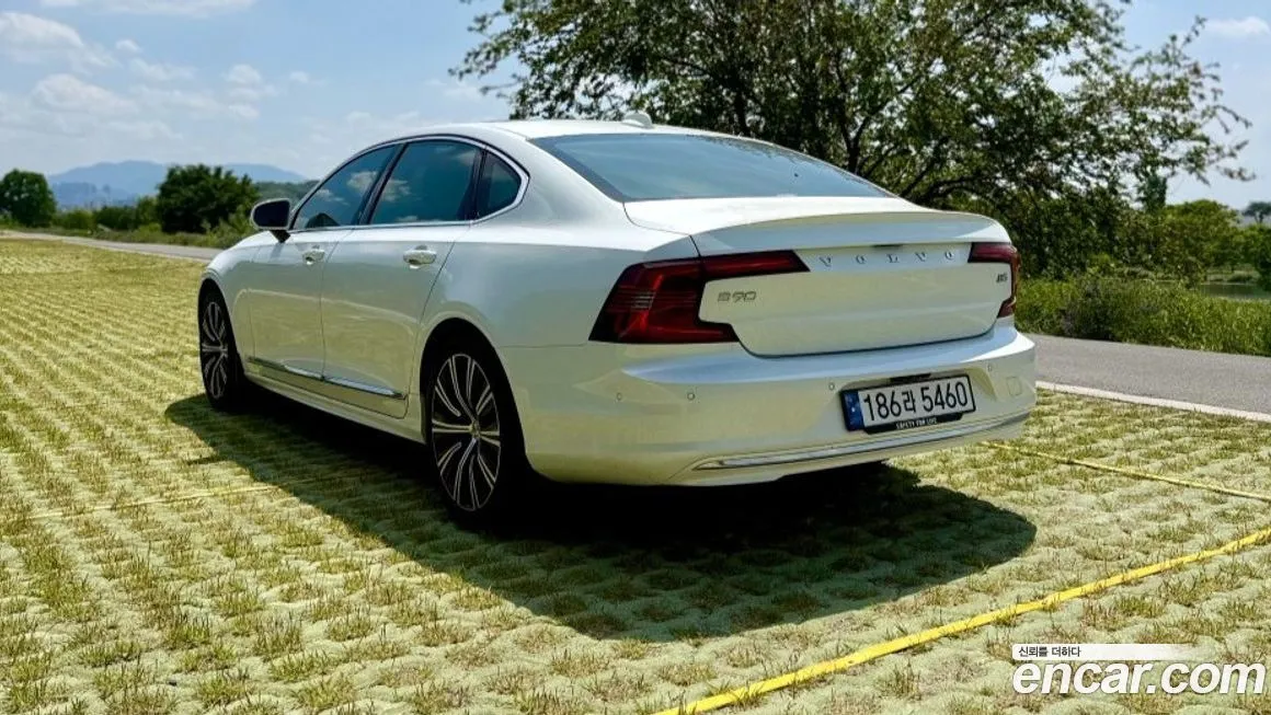 Volvo S90 — фото 8