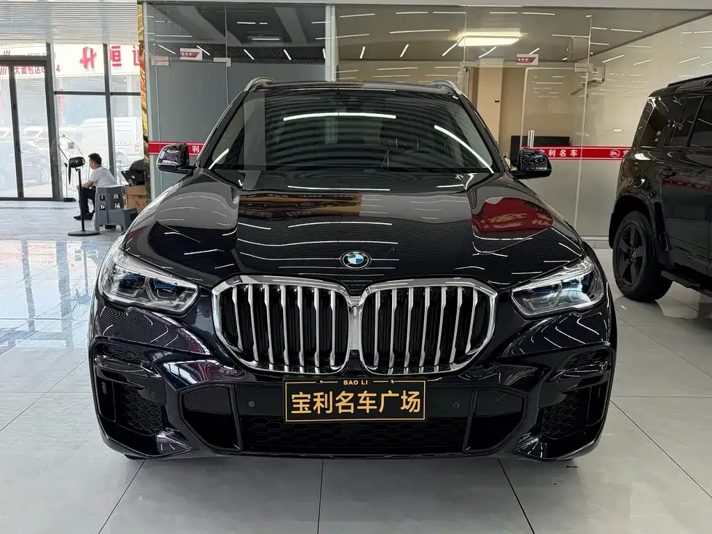 BMW X5 — фото 1