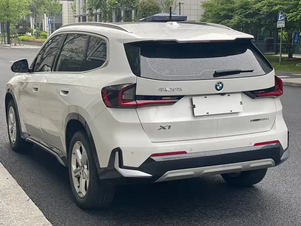 BMW X1 — фото 4