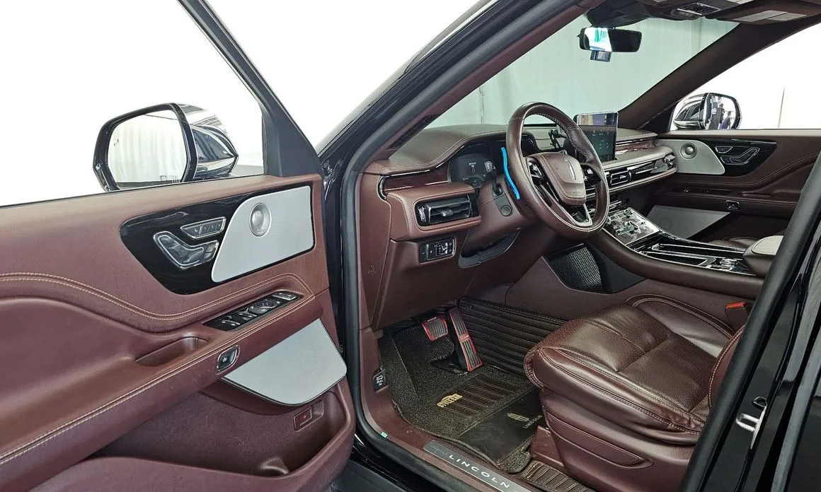 Lincoln Aviator — фото 10