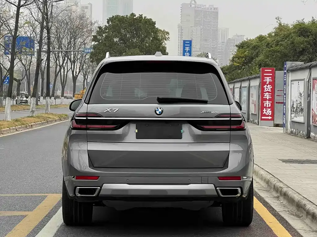 BMW X7 — фото 8