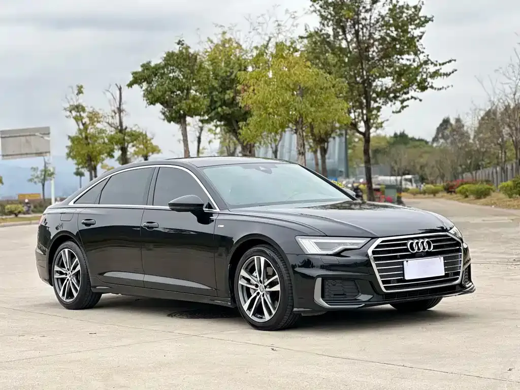 Audi A6L — фото 8