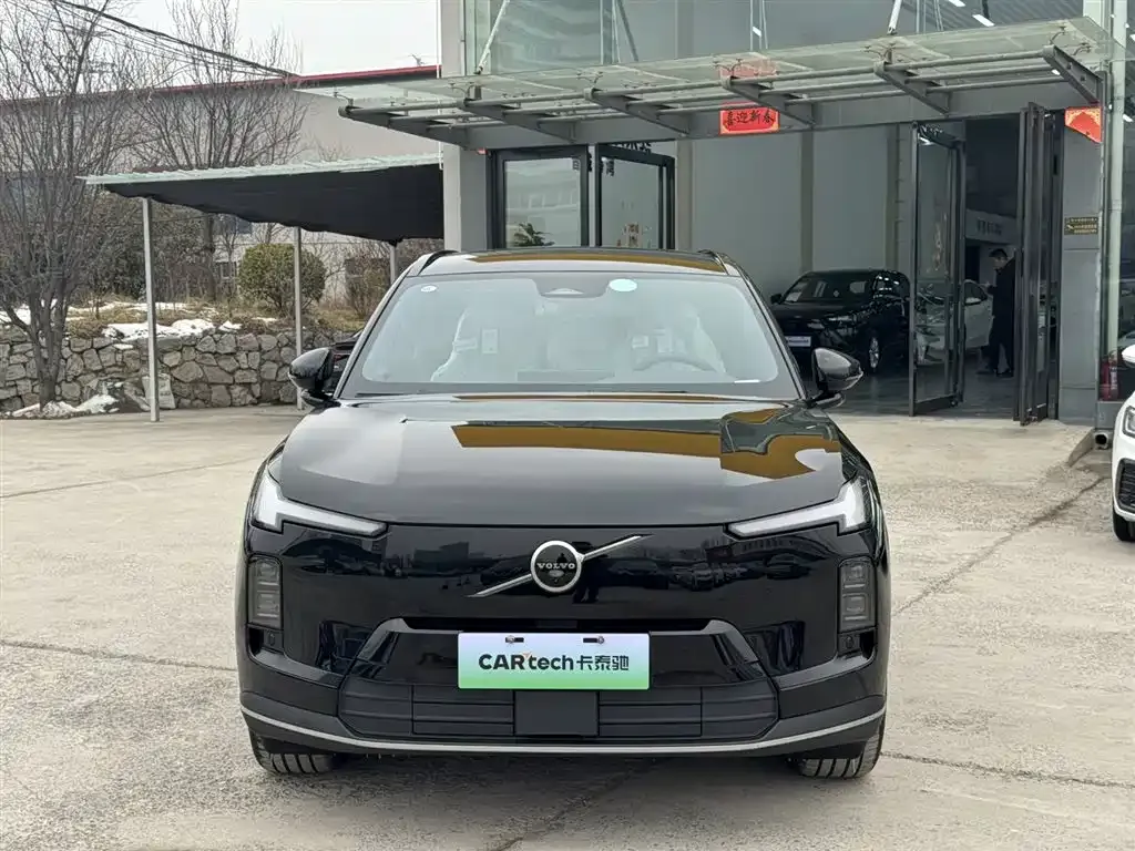 Volvo XC70 Plug-in Hybrid — фото 7
