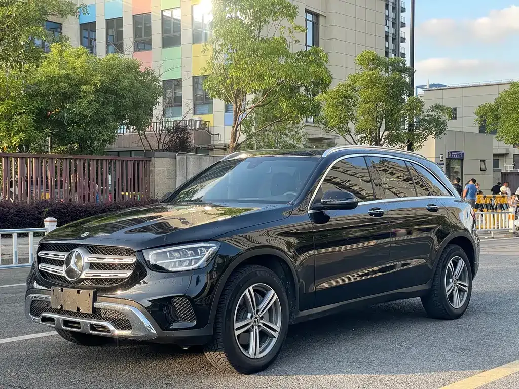 Mercedes-Benz GLC — фото 1