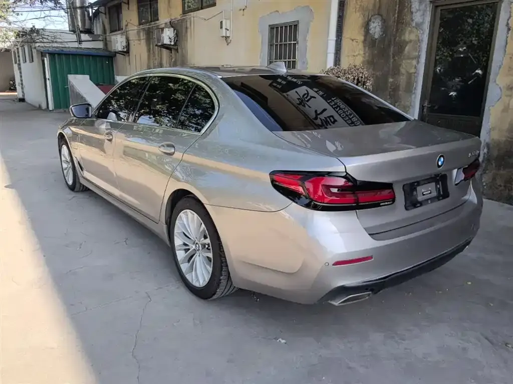 BMW 5 Series New Energy — фото 7
