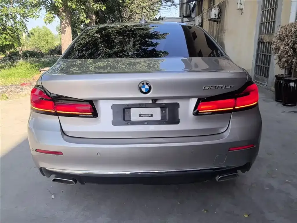 BMW 5 Series New Energy — фото 9