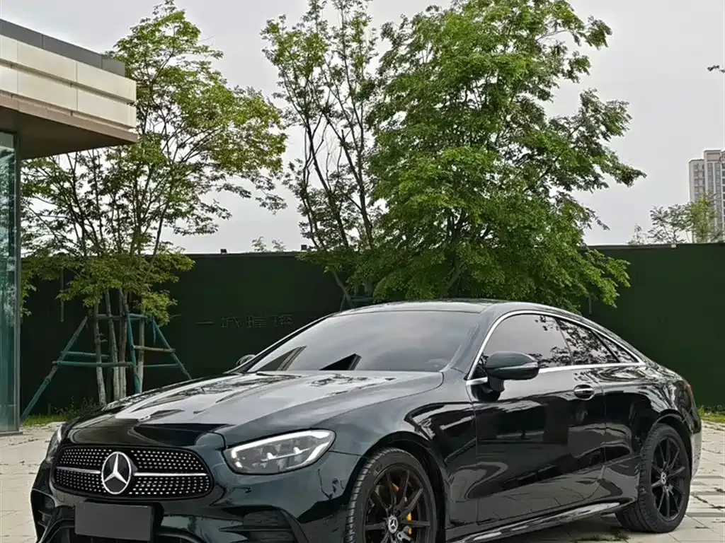 Mercedes-Benz E-Class (Import) — фото 1