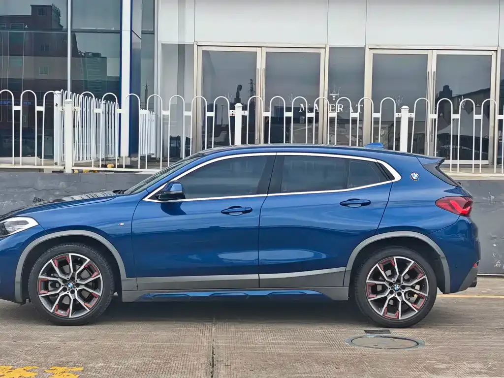 BMW X2 — фото 10