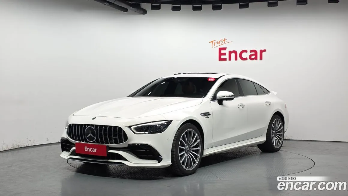 Mercedes-Benz AMG GT — фото 1