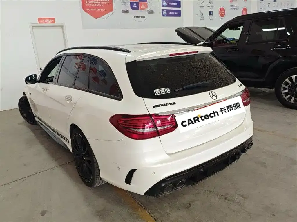 Mercedes-Benz C-Class AMG — фото 4