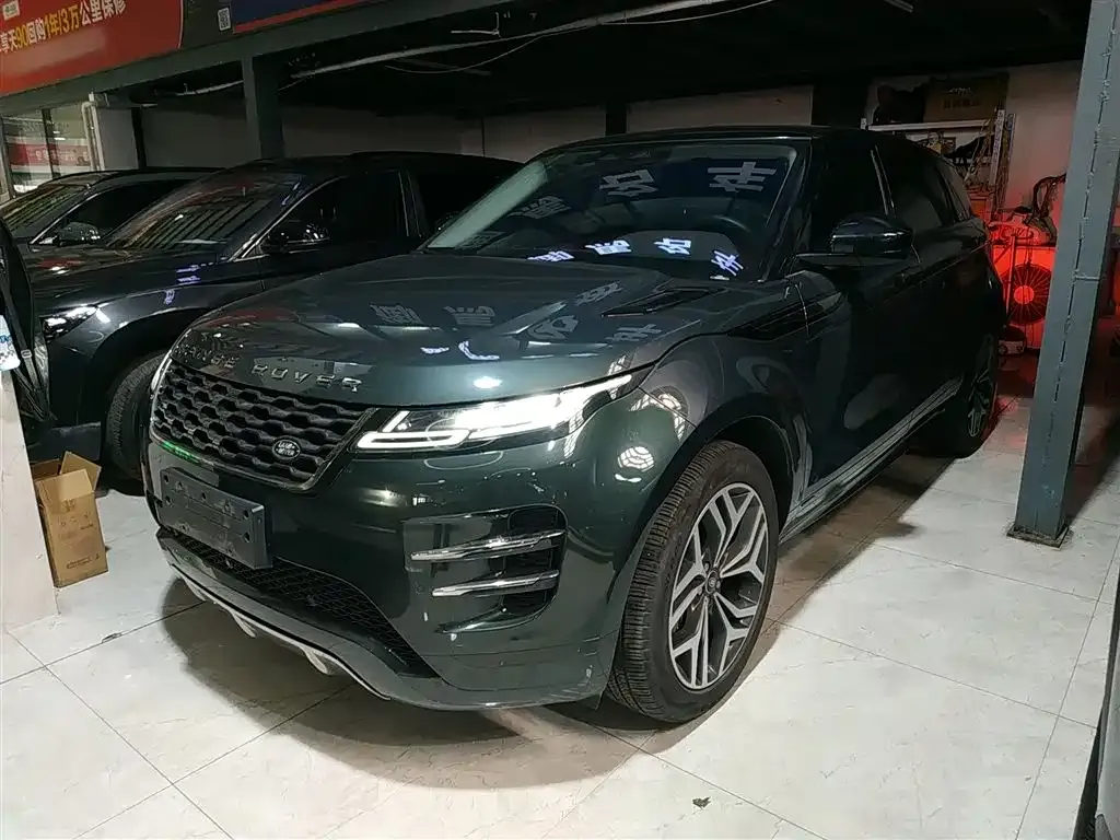 Land Rover Evoque — фото 1