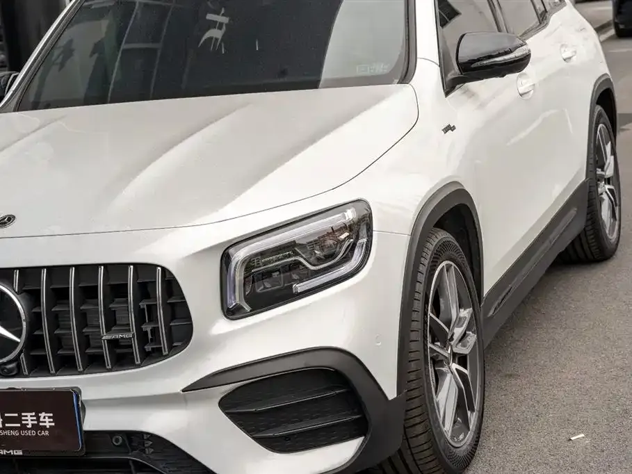 Mercedes-Benz GLB AMG — фото 4