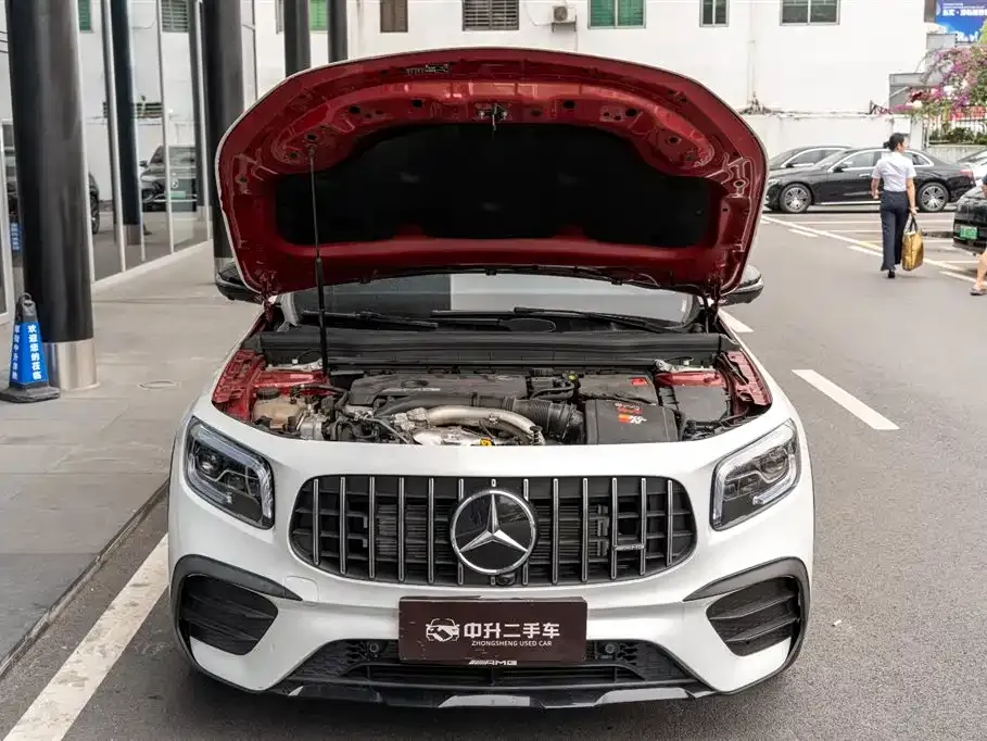Mercedes-Benz GLB AMG — фото 10