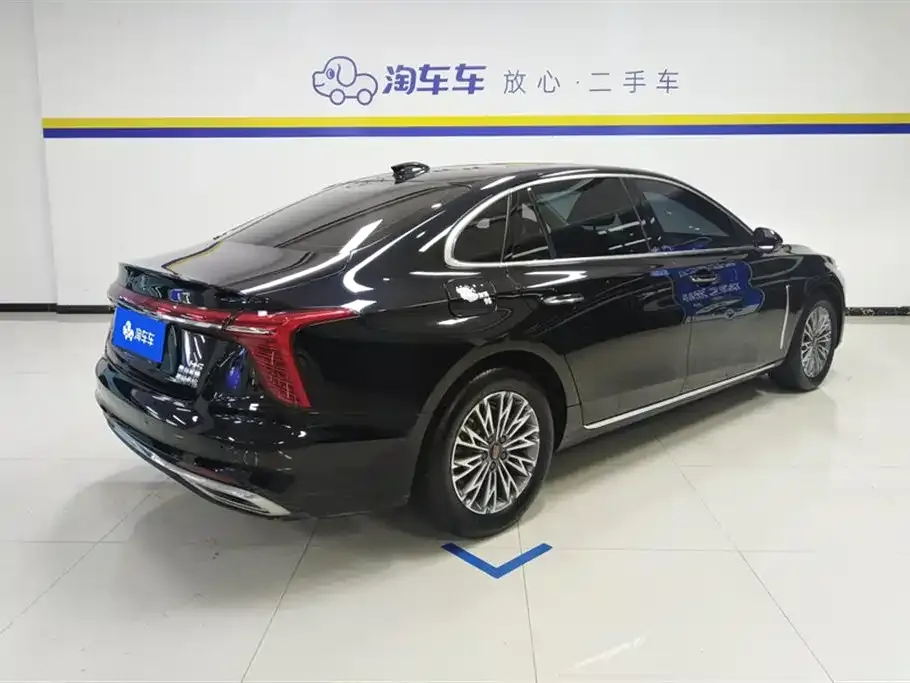 Hongqi H5 — фото 3