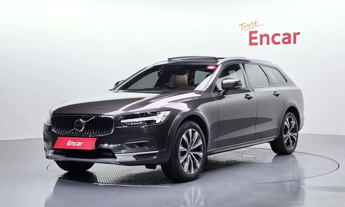 Volvo V90 — фото 1