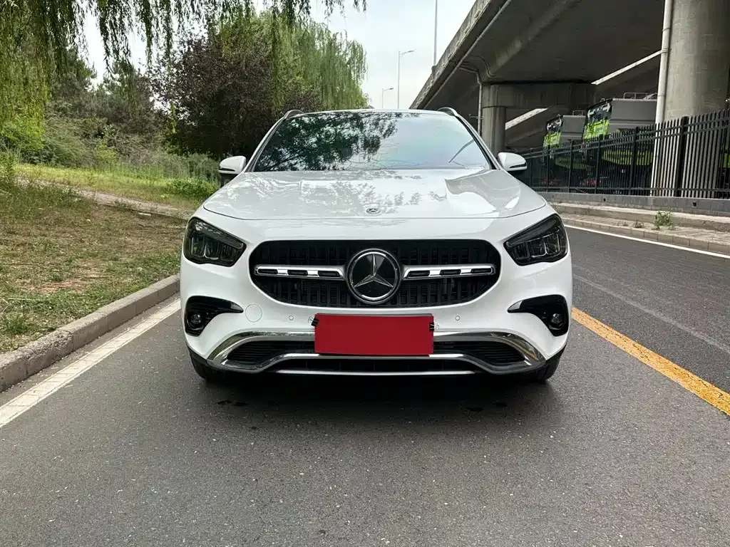 Mercedes-Benz GLA — фото 9