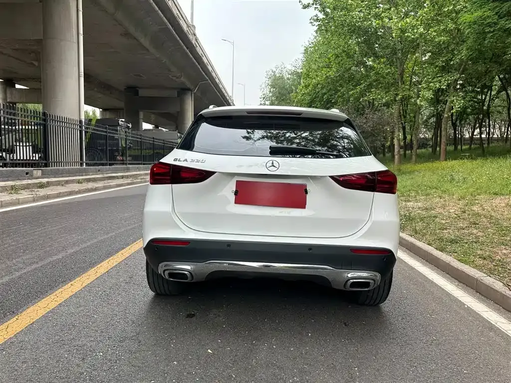 Mercedes-Benz GLA — фото 10