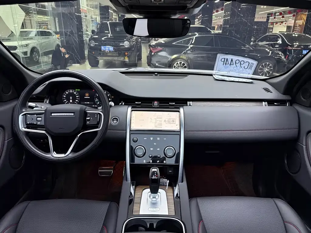Land Rover Discovery Sport — фото 10