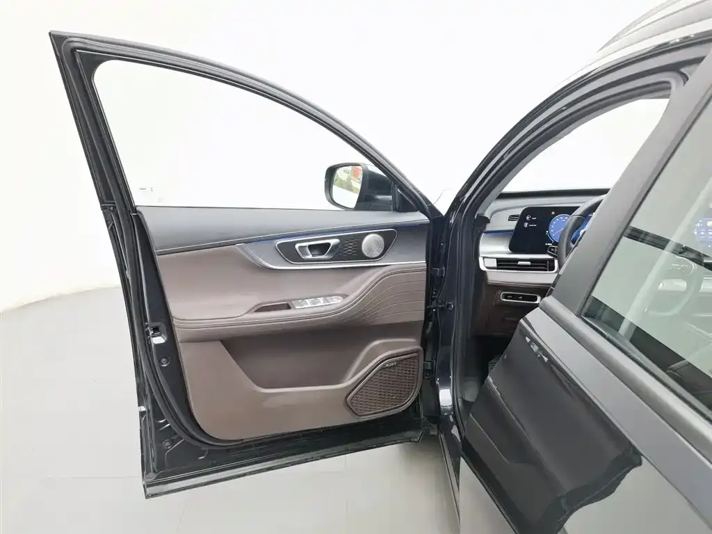 Chery Tiggo 8 PLUS — фото 6