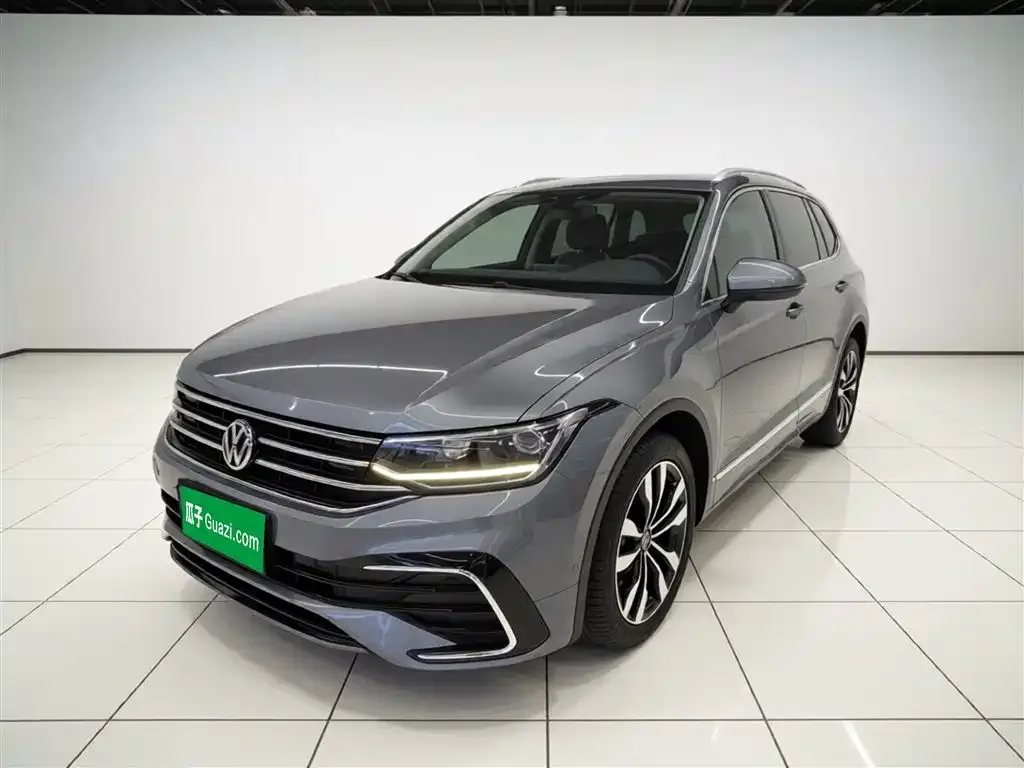 Volkswagen Tiguan L — фото 6