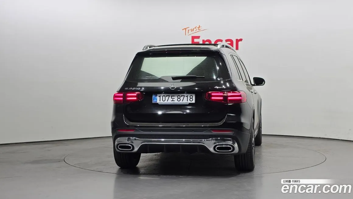 Mercedes-Benz GLB-Class — фото 5