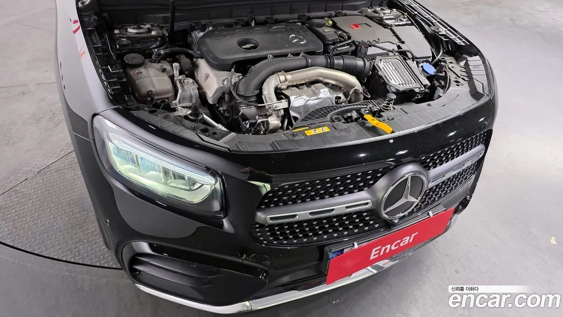 Mercedes-Benz GLB-Class — фото 10