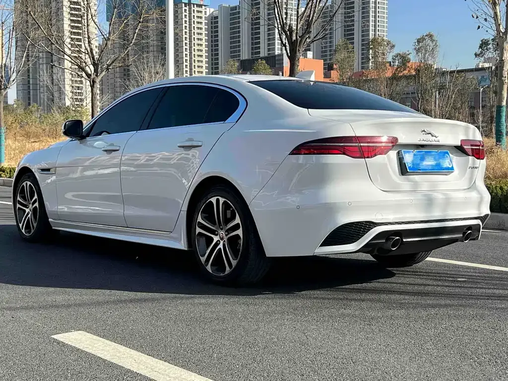 Jaguar XEL — фото 10