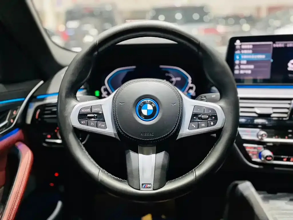 BMW 5 Series New Energy — фото 6