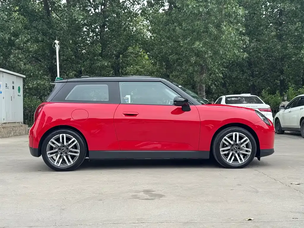 MINI Cooper EV — фото 8