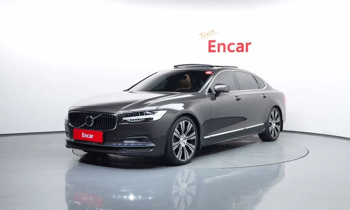 Volvo S90 — фото 1