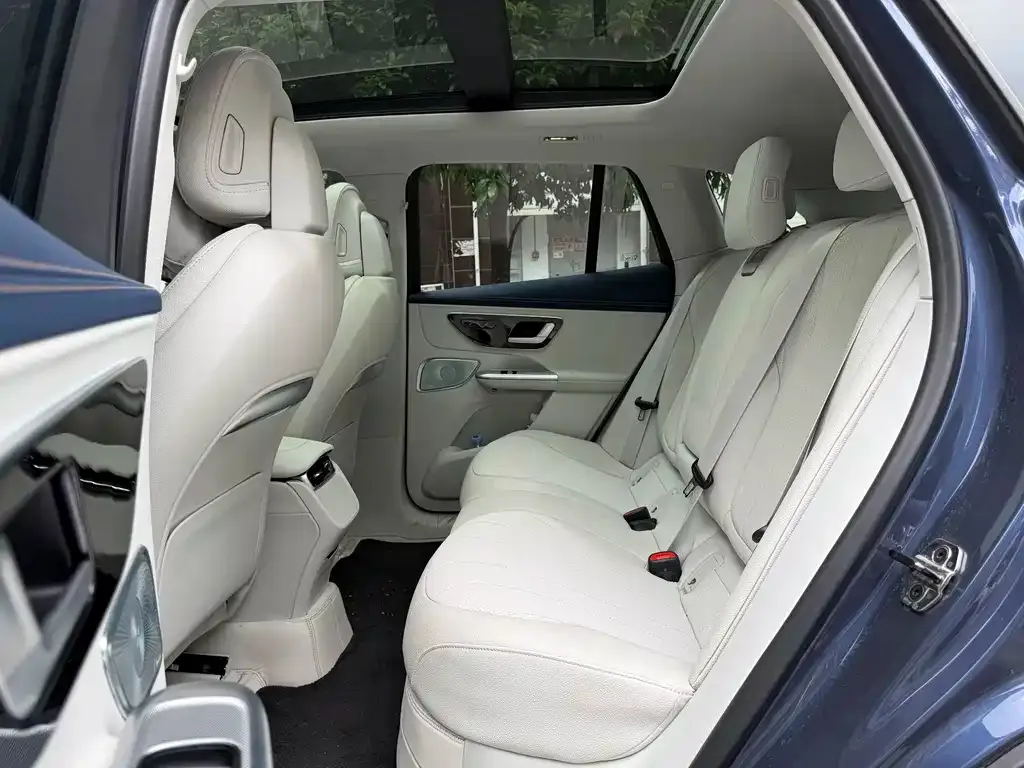Mercedes-Benz EQE SUV — фото 3