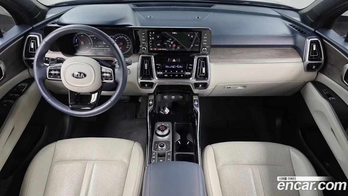 Kia Sorento — фото 8