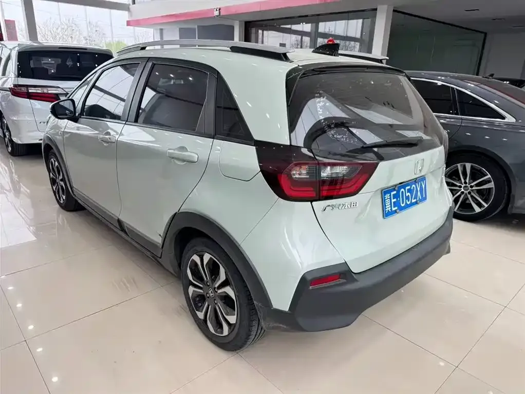 Honda Fit — фото 5