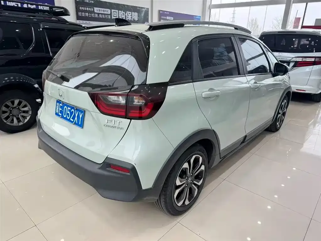 Honda Fit — фото 4