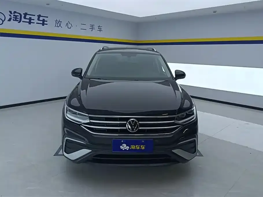 Volkswagen Tiguan L — фото 7