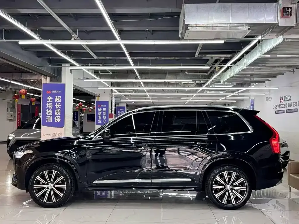 Volvo XC90 — фото 9
